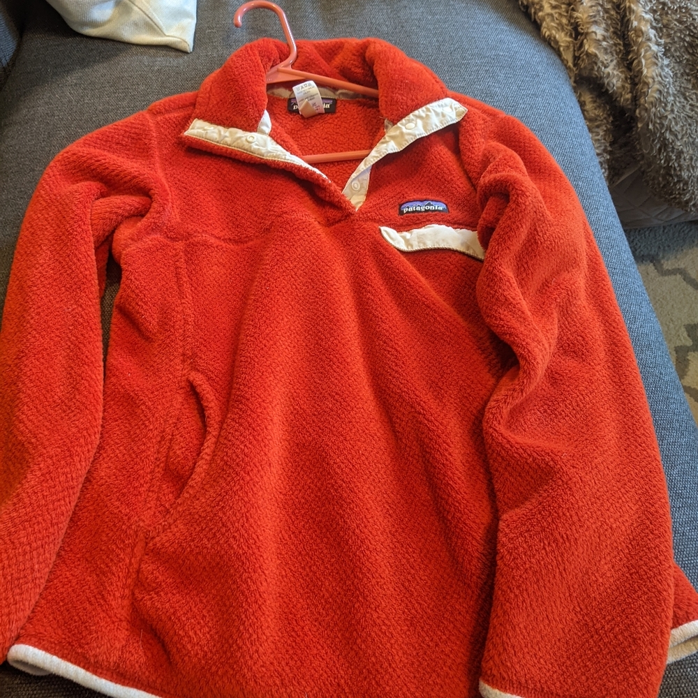 Patagonia fleece pullover
